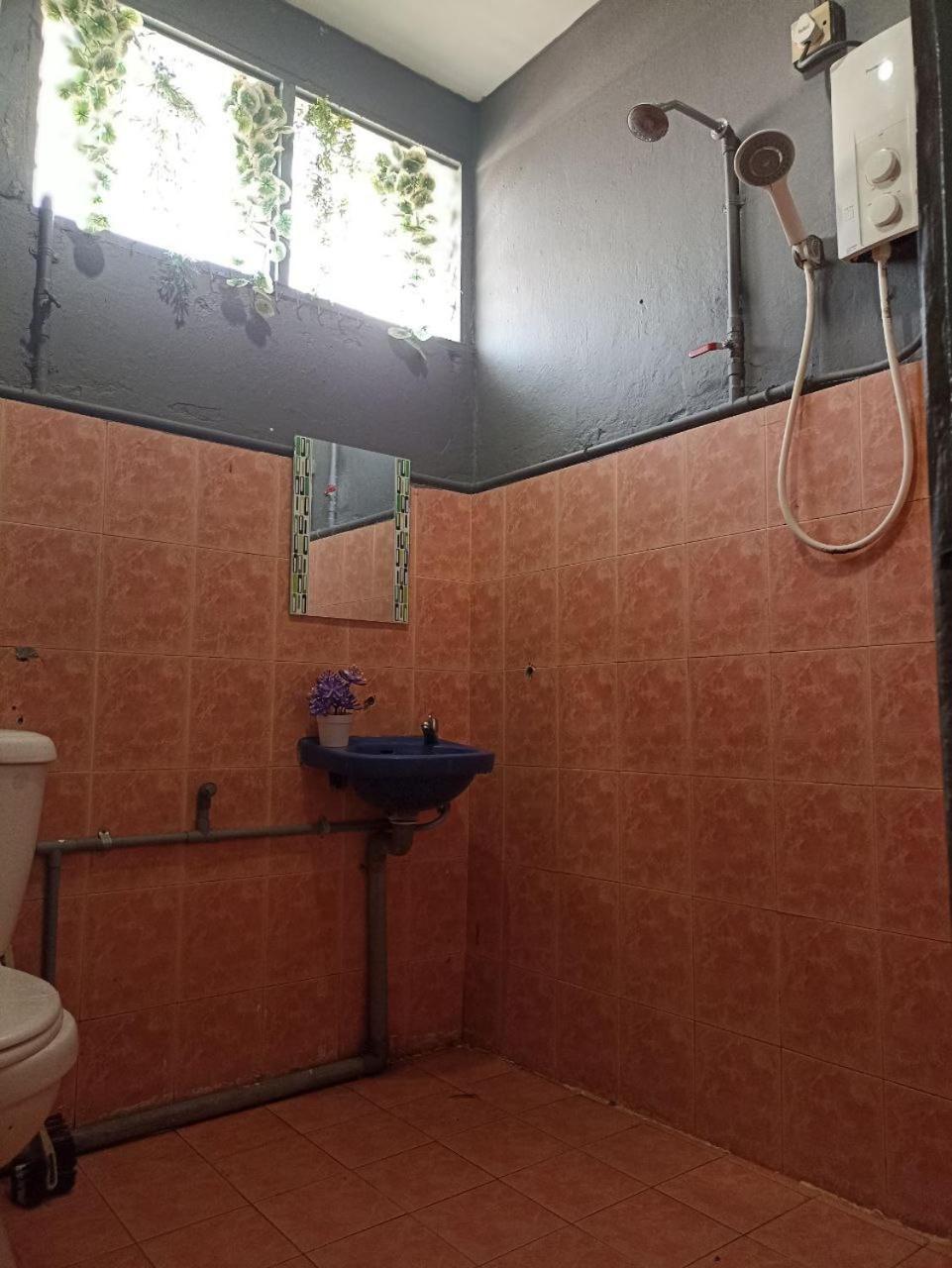 Greenleaf Guesthouse Jerantut Exterior photo